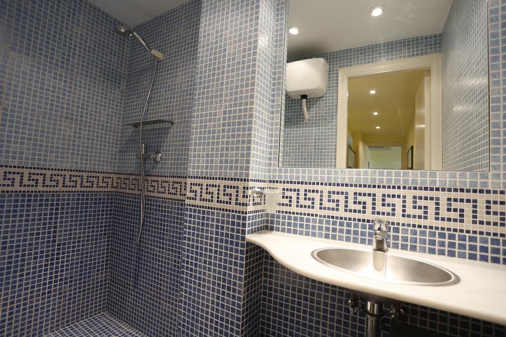 Apartamentos Alquihouse Vilafortuny Cambrils Oda fotoğraf