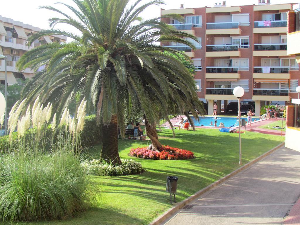 Apartamentos Alquihouse Vilafortuny Cambrils Oda fotoğraf